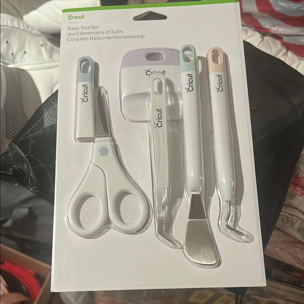 Cricut Basic Tool Set NEW in Package